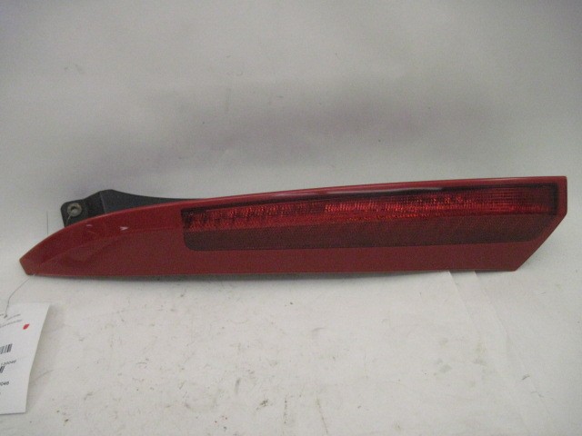 Volvo XC90 03-06 Upper Left Tail Light Lamp Assembly 604321