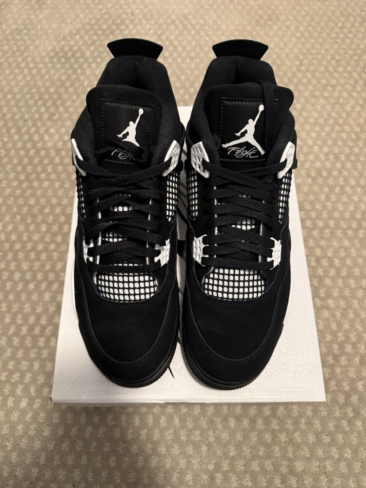 Jordan 4 White Thunder