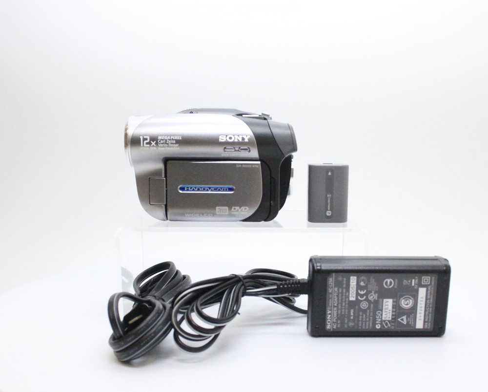 Sony Handycam DCR-DVD203 Camcorder
