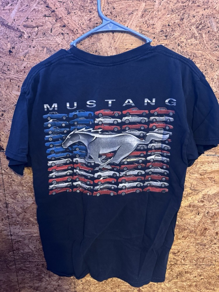 American Flag Mustang Black T-Shirt Men’s Size Medium Short Sleeve