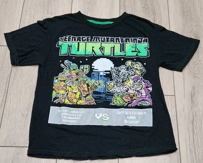 Teenage Mutant Ninja Turtles TMNT Graphic Tshirt Black & Green Youth Size M
