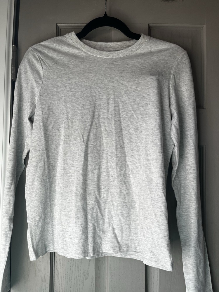 Skims gray long sleeve tshirt NWOT size XS