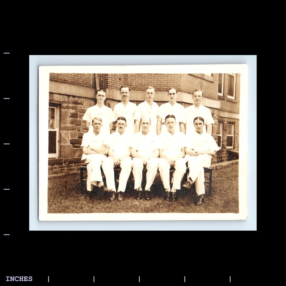 Vintage Photo MEN GROUP PICTURE OUTSIDE BUILDING