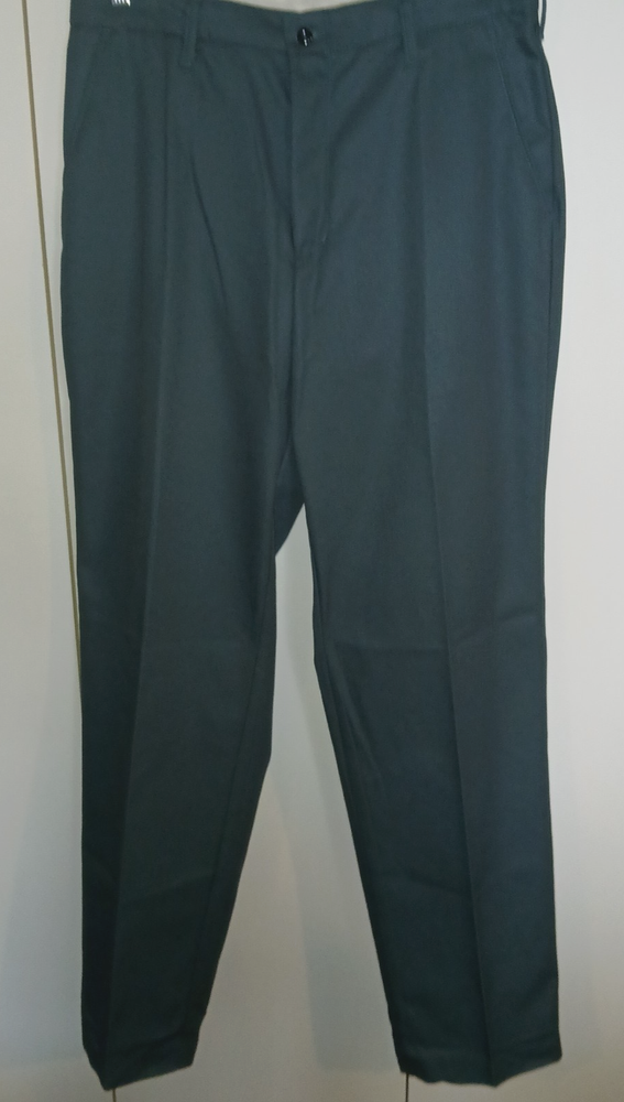 UNI First Soft Twill Men's Green Work Pants 34x34 NWOT Polyester Cotton Blend