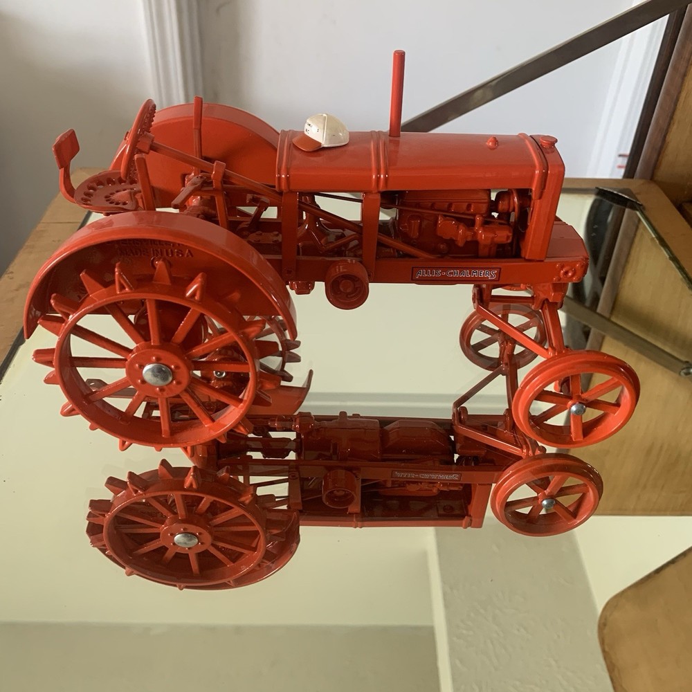 Allis Chalmers WC 1/16 Diecast Farm Tractor Toy Scale Models Mint Box