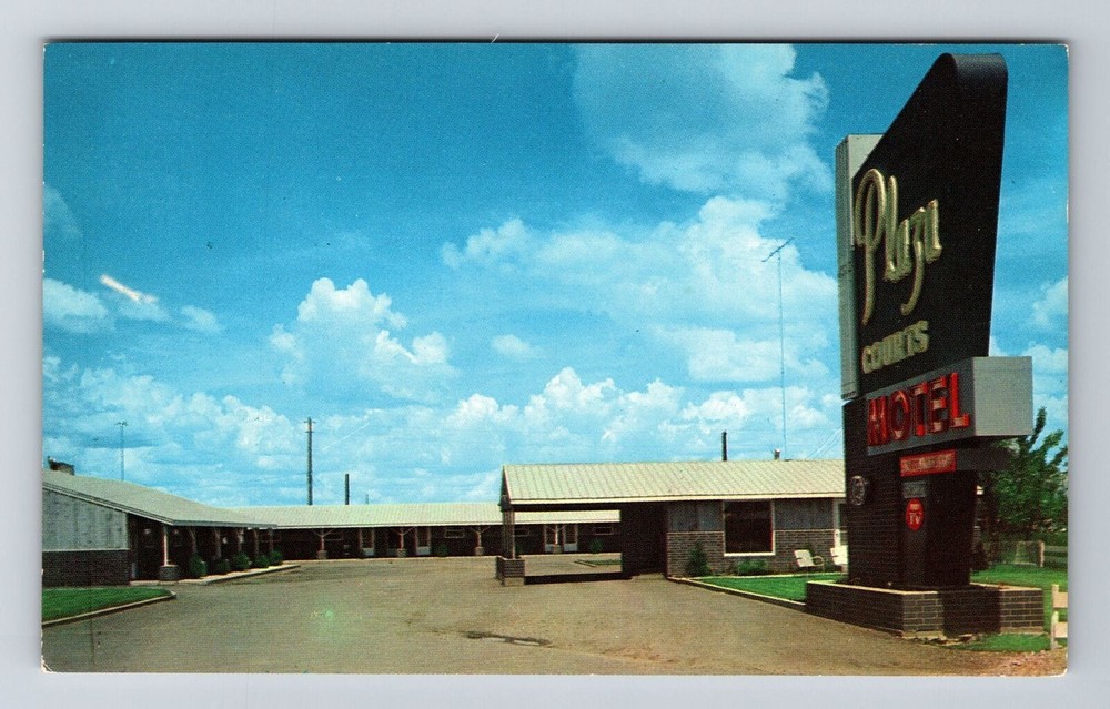 Sioux Falls SD-South Dakota, Plaza Courts, Scenic, Vintage Postcard