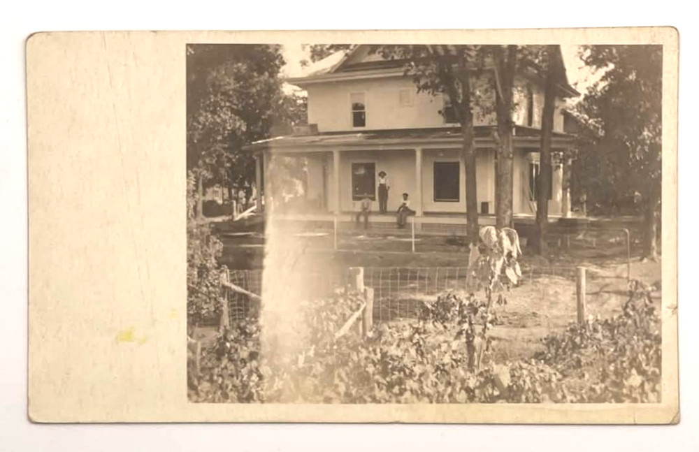 RPPC Real Photo Postcard Farmhouse House Scene Unused c1910