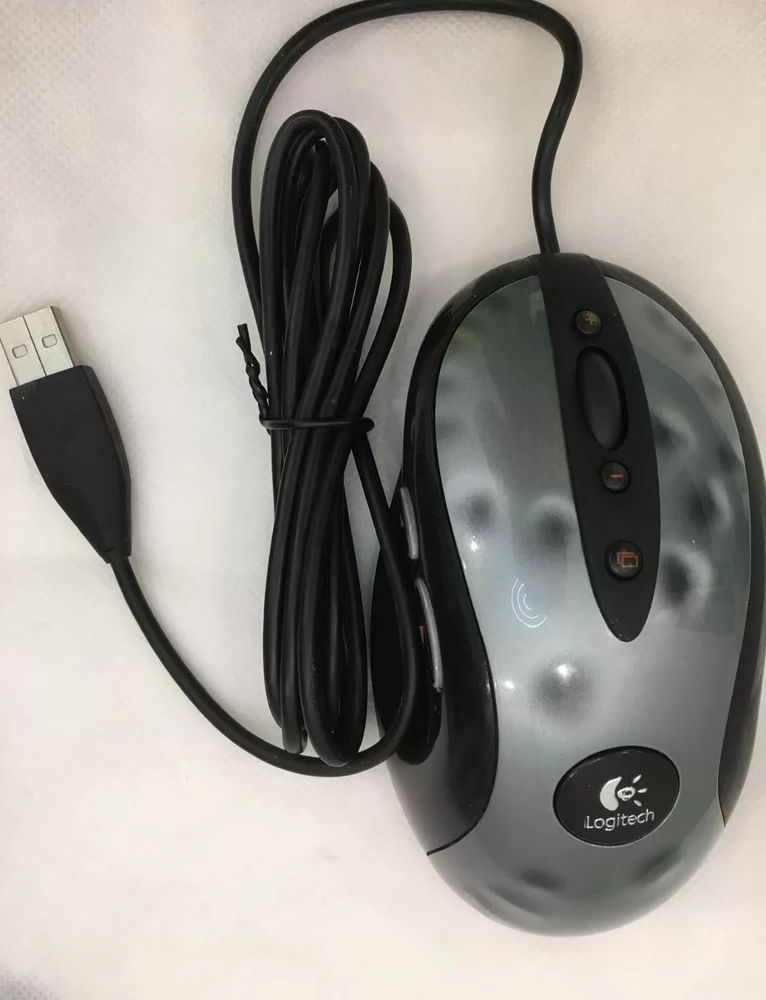Logitech MX518 Wired Optical Precision Gaming Mouse