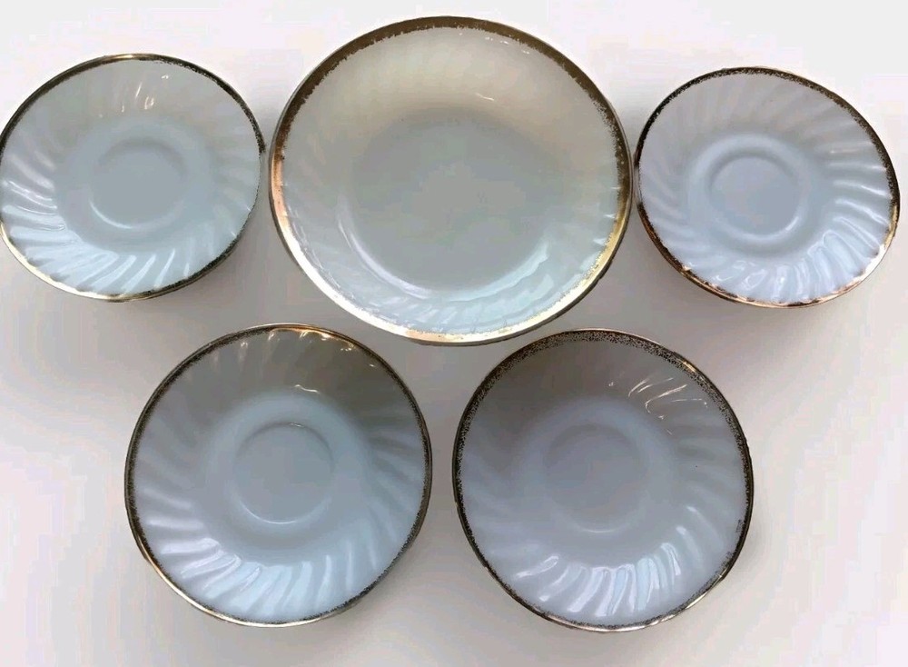 Vtg Fire-King Oven Ware Milk Glass Gold Rim 5 pc Plate & Saucer Set USA