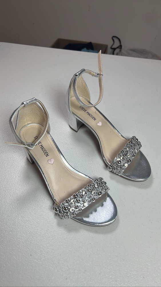 Steve Madden Silver Rhinestone Ankle Strap Block Heel Sandals Women's Size 4