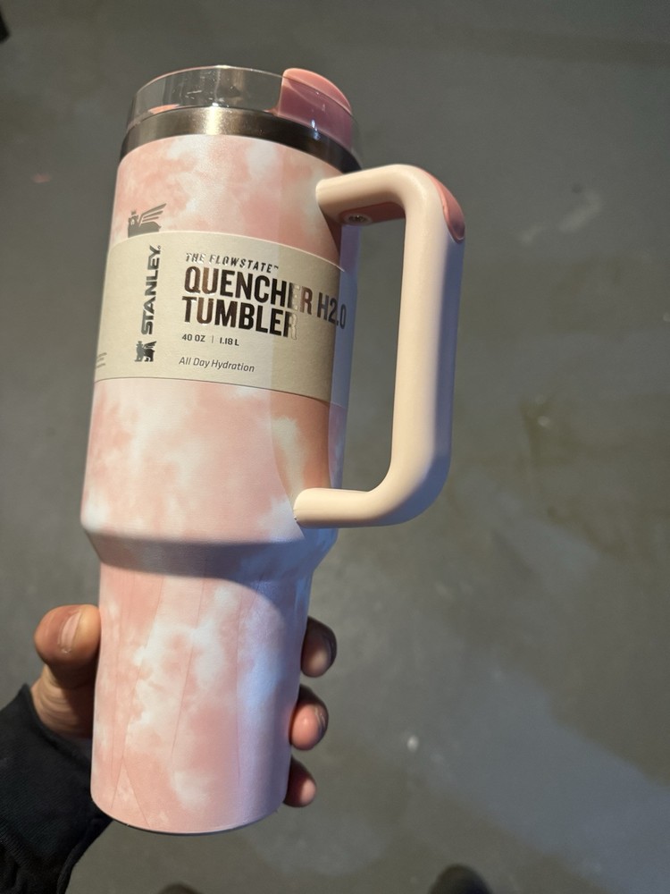 NEW Stanley Quencher H2.0 40oz Tumbler PEACH Tie Dye - LIMITED EDITION
