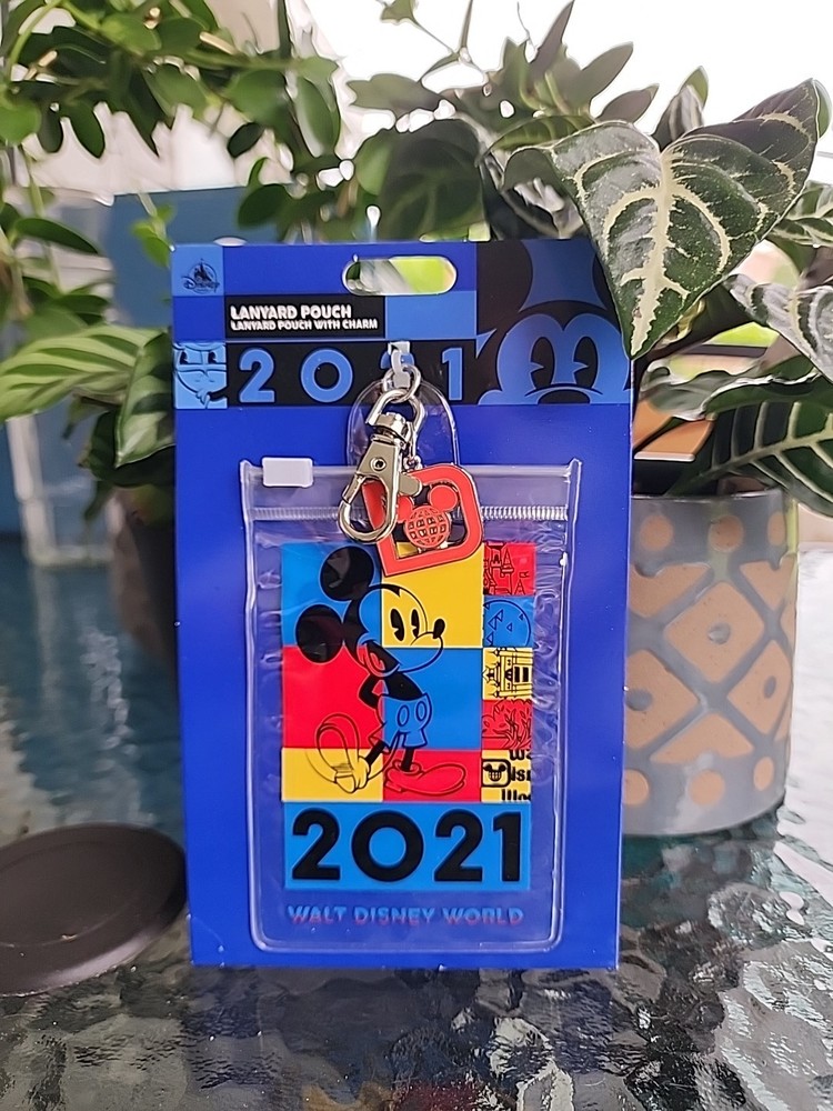 Disney World 2021 Lanyard Pouch with Exclusive Charm