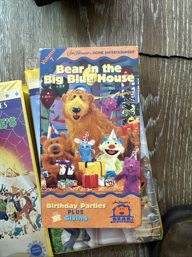 Bear in the Big Blue House Volume 7 VHS 1999 Birthday Parties Giving Jim Henson