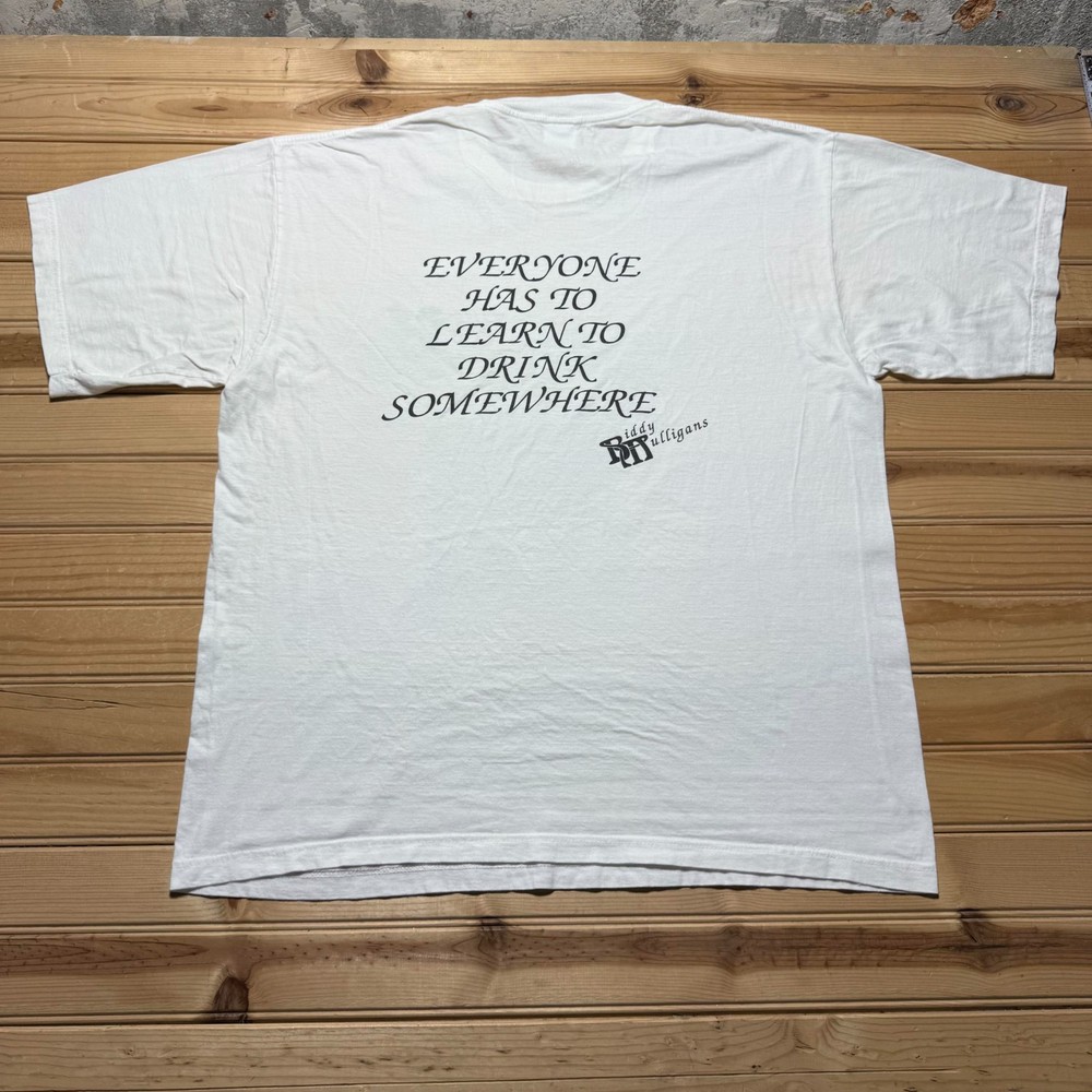 Vintage 90s Biddy Mulligans Grassmarket Edinburgh Beer Drinking T-Shirt - XL