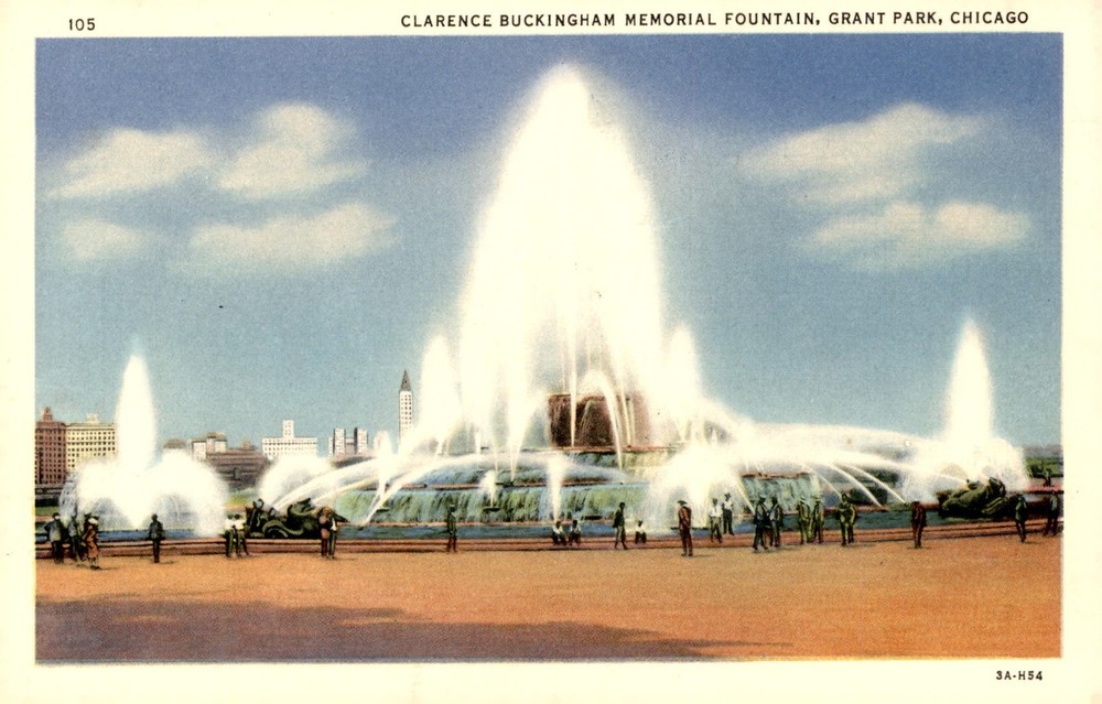 Clarence Buckingham Memorial Fountain, Chicago Postcard