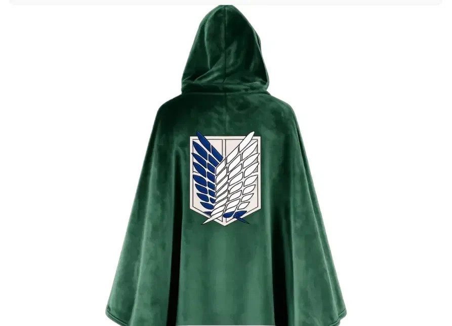 (NEW) Frank Burger x Attack On Titan (AoT) collab Cloak-Style Blanket