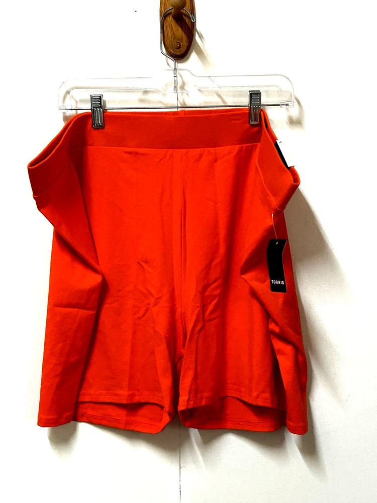 Torrid Women's Work Out Stretch Shorts Orange SZ 28 or 5X NWT