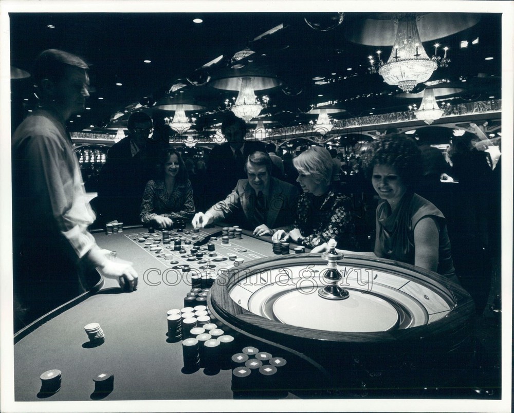 Press Photo Casino Gambling Scene Roulette Las Vegas ca 1970s