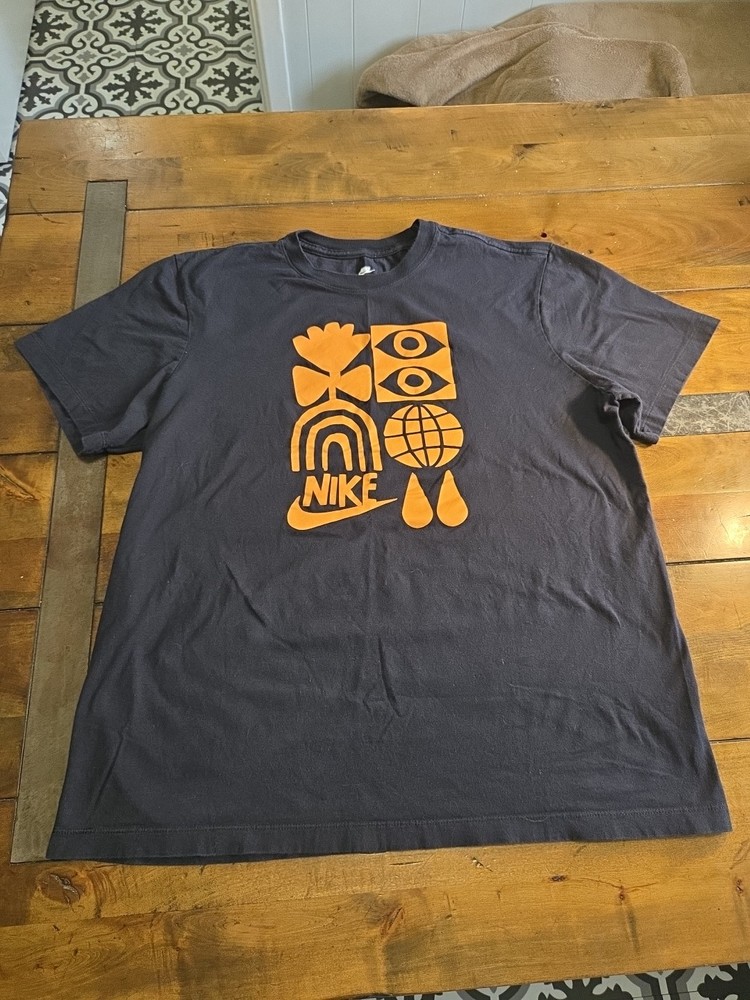 Nike Sportswear Men's Art Graphic T-Shirt - Black/Orange - Large - DR7813-010