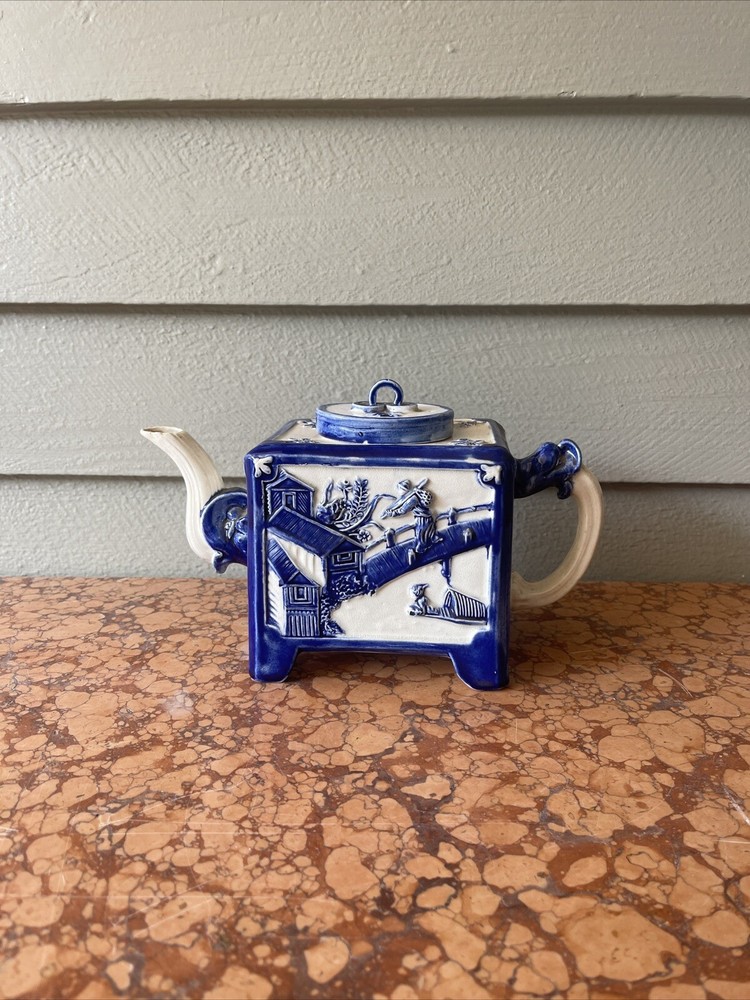 Antique Majolica Asian Tea Pot , blue & White Elephant Spout? Unsigned