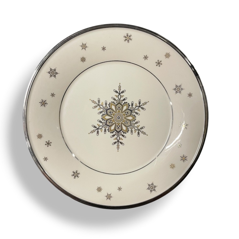 Lenox Solitaire Christmas Accent Plate Snowflake Pattern-Dimension Collection-image