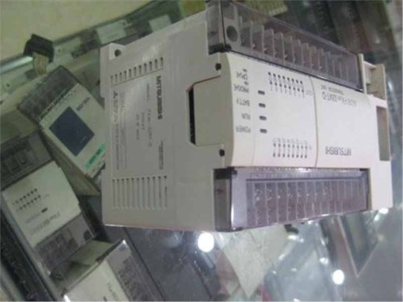 1Pc Used Mitsubishi FX2N-32MT-D Plc Tested xq