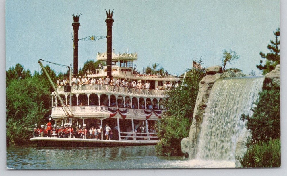 Disneyland Mark Twain Steamboat Rivers of America Frontierland Postcard