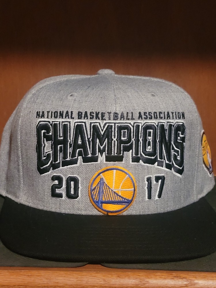 Golden State Warriors Hat NBA Champions (2017) Gray Mitchell & Ness