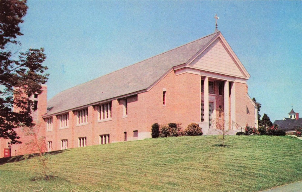St Christopher's Church - Nashua New Hampshire NH - Postcard