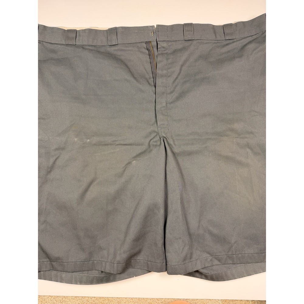 Dickies Mens Loose Fit Multi-Pocket Work Shorts Gray Size 38