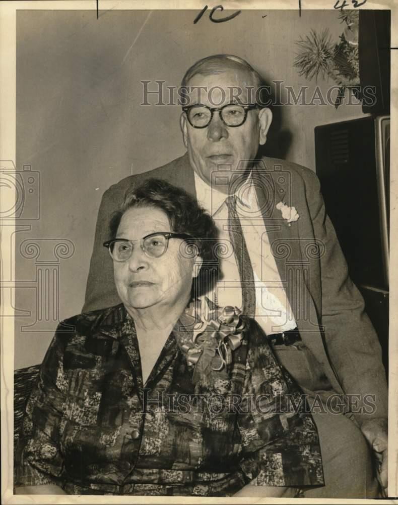 1966 Press Photo Mr. and Mrs. Whitney Vice celebrate 50th wedding anniversary