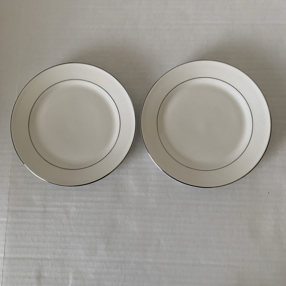 2 Gibson Everyday White Side Salad Dessert Plates 7 Inch With Silver Tone Trim