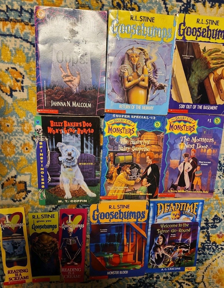 Vintage GOOSEBUMPS Books Bailey City Monsters Bookmarks LOT R.L. STINE
