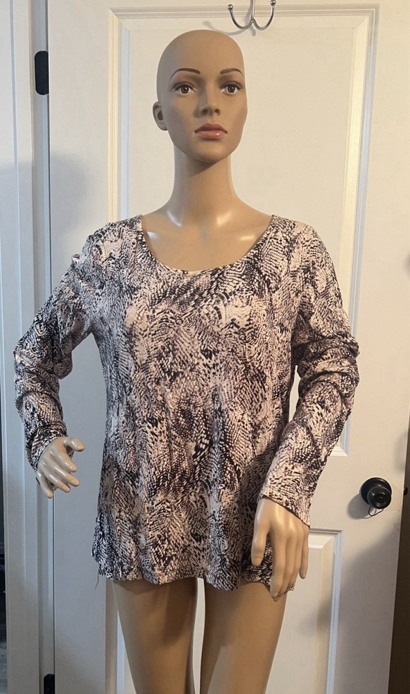 Ladies Jones New York Sport Long Sleeve Crew Neck Tan Snake Skin Print XL