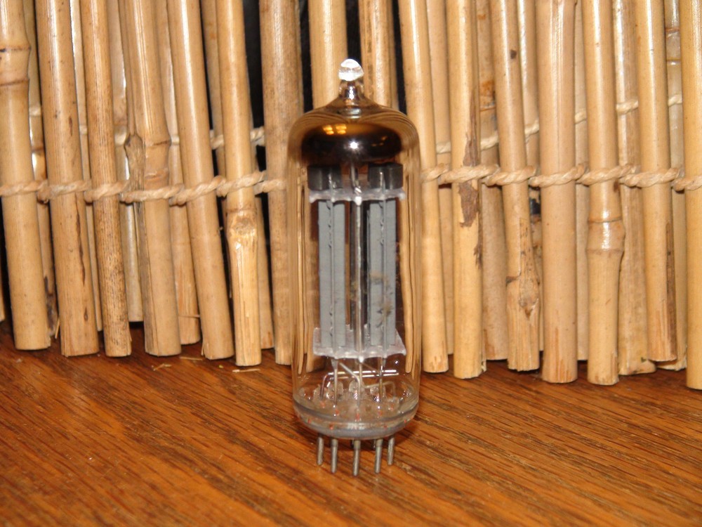 Vintage RCA 6CG7 Gray Plates Radio Tube Very Strong Results= 2700/2875 8.2/9.0mA