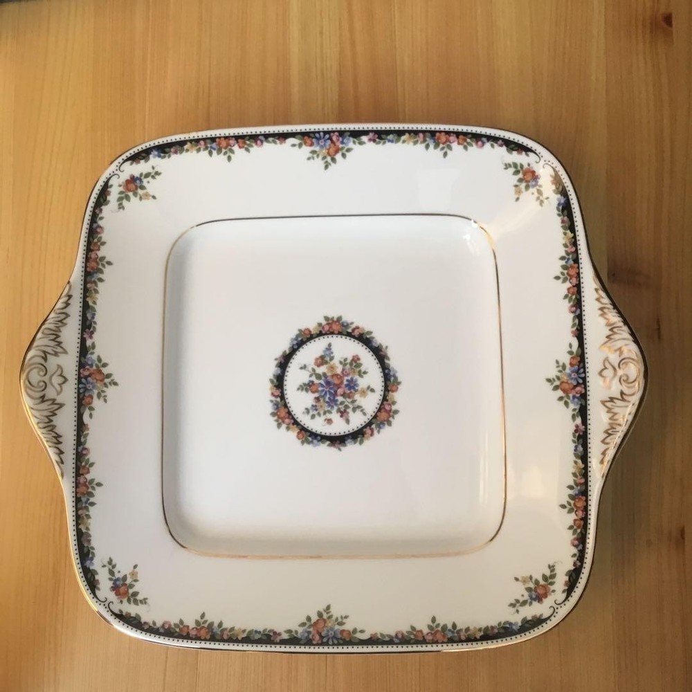 Wedgwood Osborne Square Plate Bone China Gold Trim Made in England