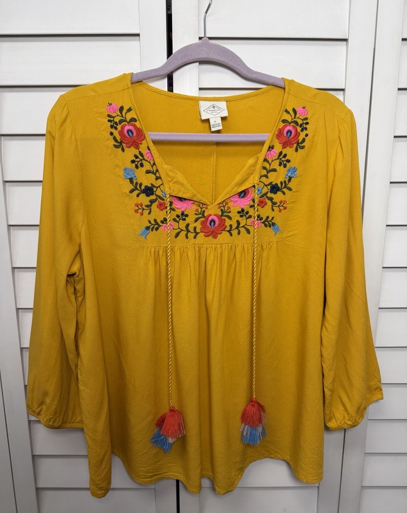 St. John’s Bay Floral Embroidered Tasseled Boho Peasant Top Women's Size Large