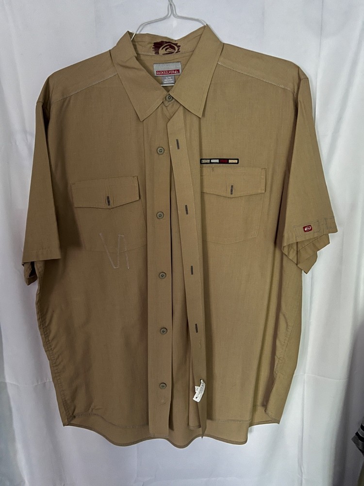 Quiksilver Shirt Men's Size XL Short Sleeve Beige Button Up