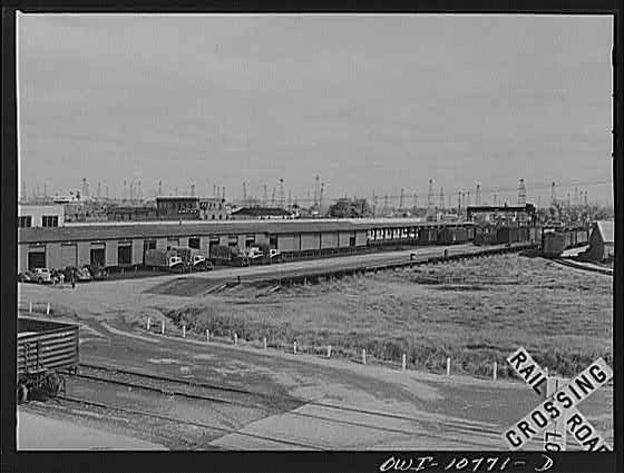 Photo:Oklahoma. Cotton warehouse and oil fields, Oklahoma City