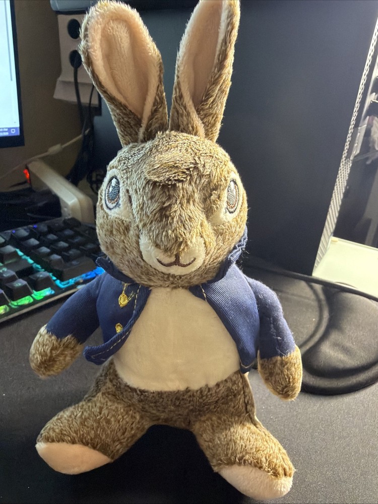 Dan Dee Peter Rabbit The Movie 2023 Sitting Plush Stuffed Animal Easter Bunny
