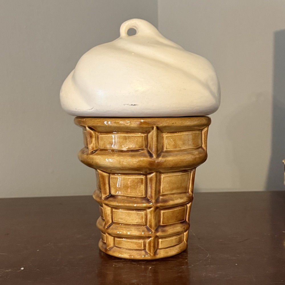Vintage Ice Cream Cone Ceramic Cookie Jar Large Vanilla Retro Kitchen Decor