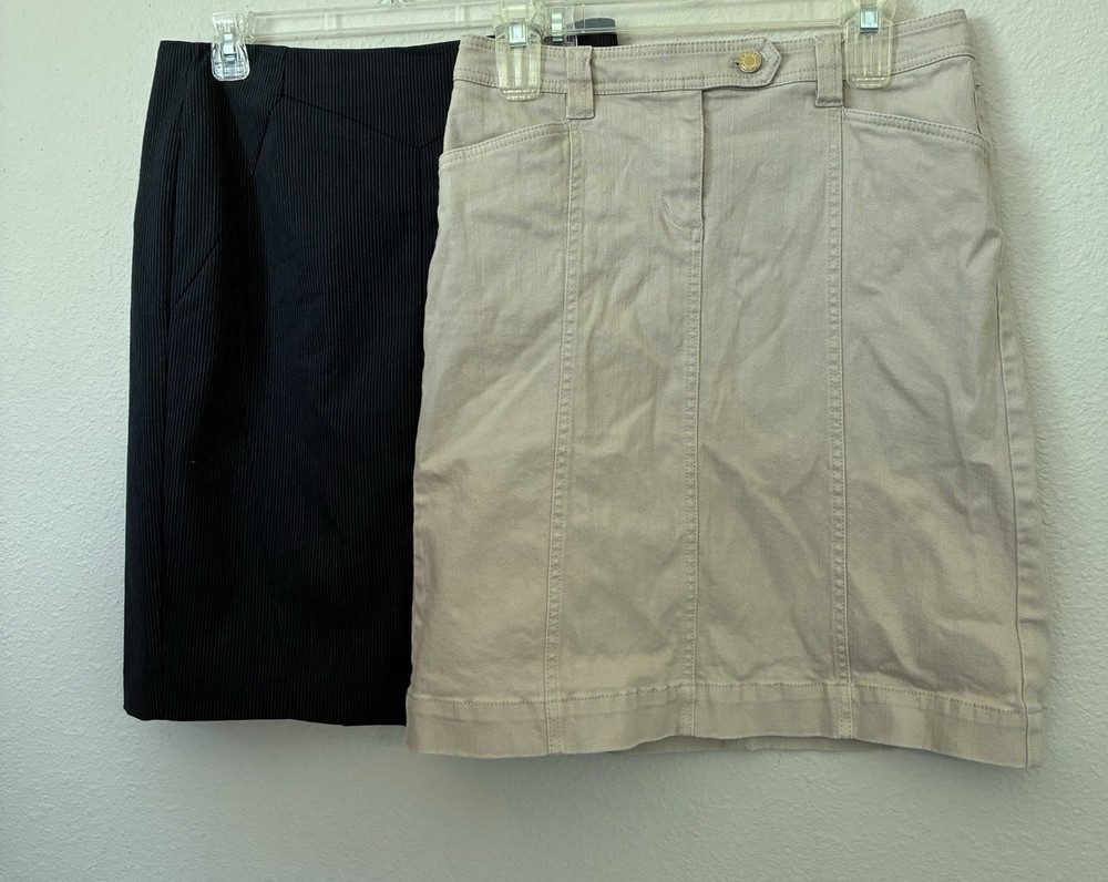 Women’s Lot Of 2 Pencil Skirts Worthington Size 6 And Talbots 6 Petite