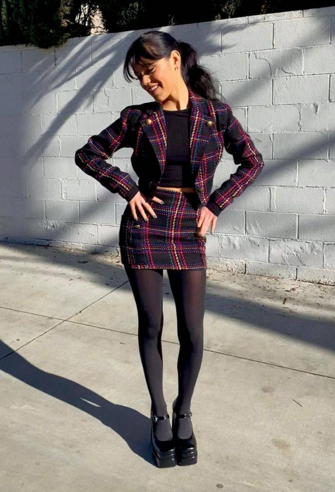 Jenna Ortega in a 11