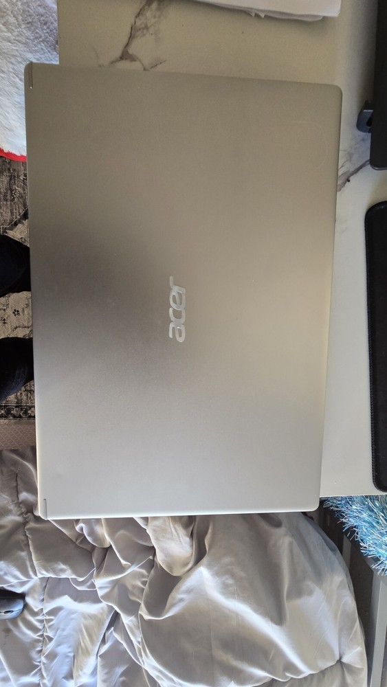 Acer Aspire 5 15.6 FHD Laptop AMD Ryzen 3 12GB RAM 450GB SSD-image