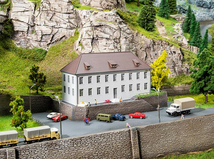 Faller 232181 N Scale 1:160 Kit of a Military accommodation - NEW 2021-image