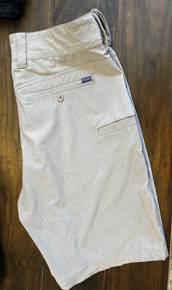 Huk Gray Men's Flat Front Shorts Button Closure Solid Pattern Regular Size M