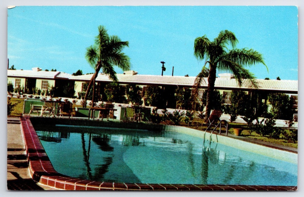 Postcard FL Lake City Holiday Motel and Restaurant Pool Chrome Vintage PC M7636