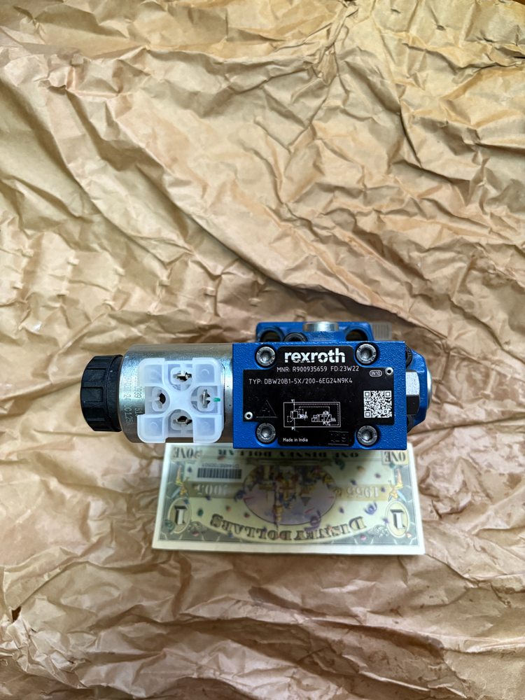DBW20B1-5X/200-6EG24N9K4 NEW GERMANY VALVE R900935659