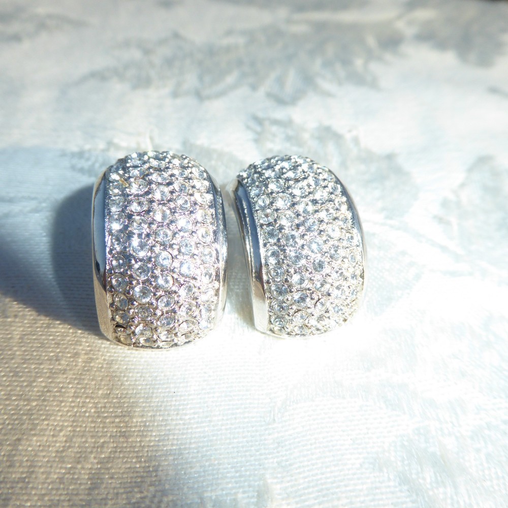 Beautifil Vintage Christian Dior Silver Tone Clear Rhinestone Half Dome Earrings