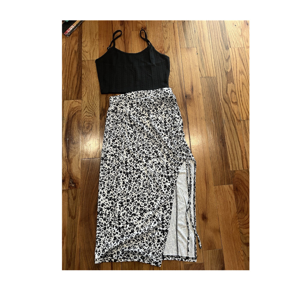 Women's Black & White Floral 2-Piece Set Top & Skirt Size S Sleeveless